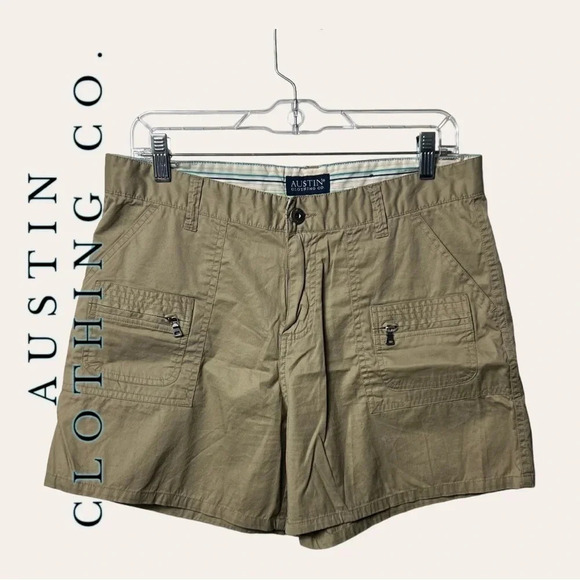 0402W. AUSTIN CLOTHING CO. CARGO KHAKI SHORTS SIZE 10 KHAKI IN COLOR‎ - Picture 1 of 7